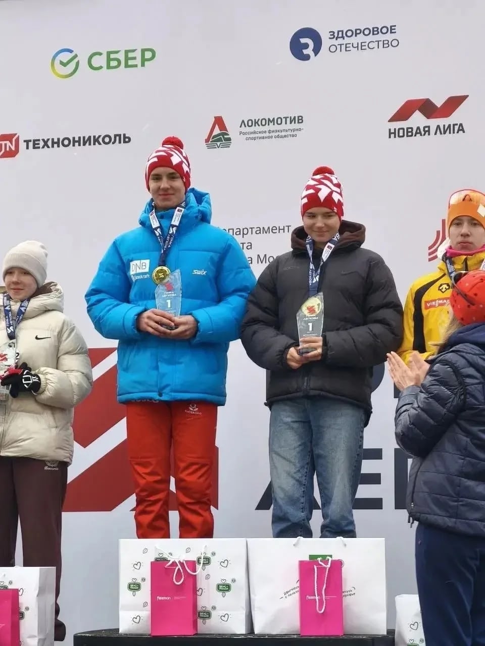 Рыжуху отодрали два спортсмена