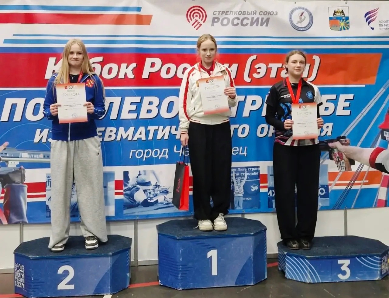 Спортсменка Химок Вероника Позарова &mdash; победительница всероссийского турнира по пулевой стрельбе